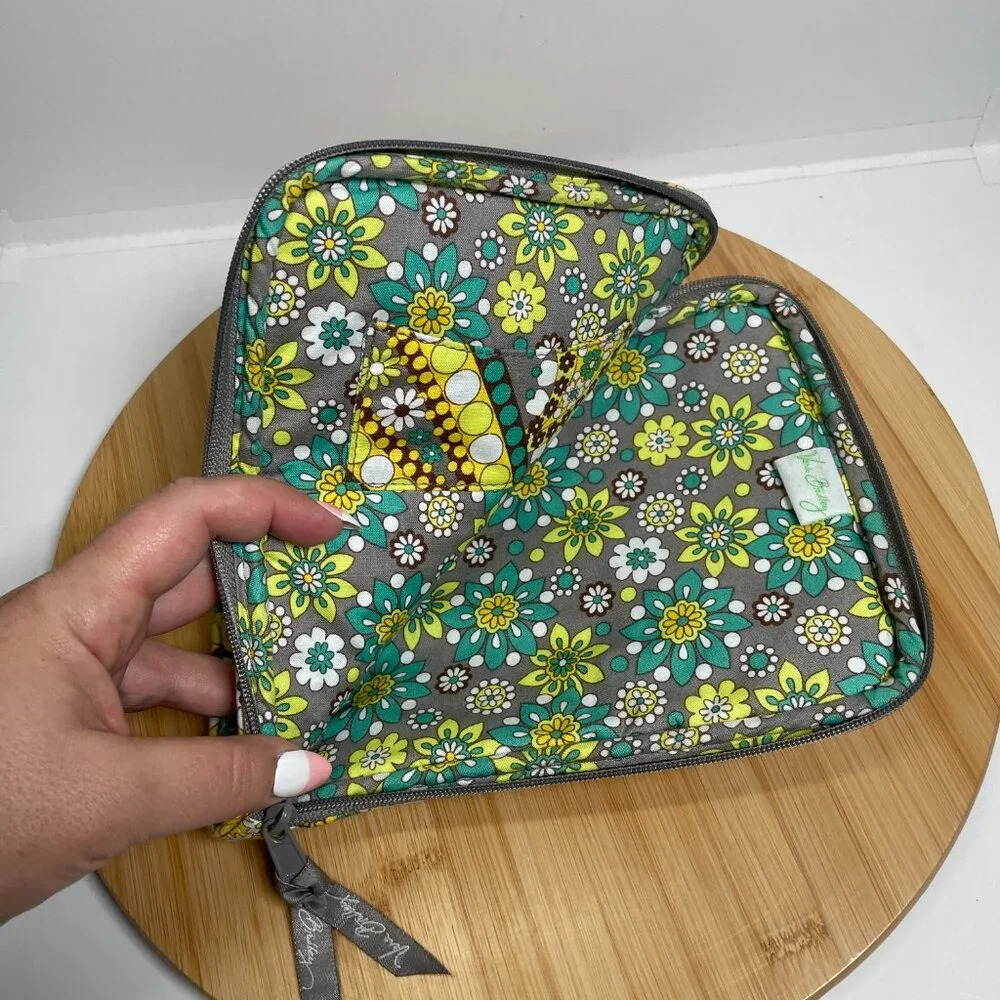 Vera Bradley E-Reader Sleeve Lemon Parfait Quilted Colorful Zipper Closure